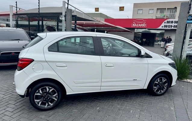 imagem-https://www.socarrao.com.br/sc-vehicle-images-prod/4264720/1790973718198-8539641_5_B_e160e9dbcf.jpeg