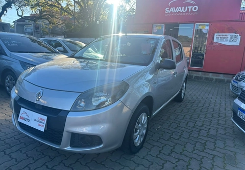 Renault Sandero 2014 Prata — foto 1 de 3