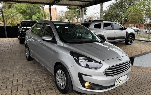 imagem-https://www.socarrao.com.br/sc-vehicle-images-prod/4264791/1790974318672-8539725_8_B_49efc92ee2.jpeg