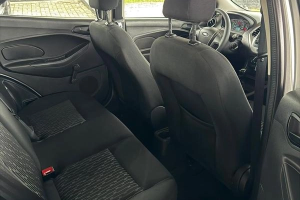 imagem-https://www.socarrao.com.br/sc-vehicle-images-prod/4264791/1790974318701-8539725_7_B_ff19c84fa4.jpeg