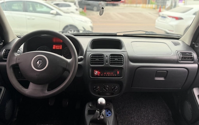 imagem-https://www.socarrao.com.br/sc-vehicle-images-prod/4264804/1790974529301-vehicle_image_1790974494_ee07bb1b2d61ba981474a024f4400ee2.jpeg