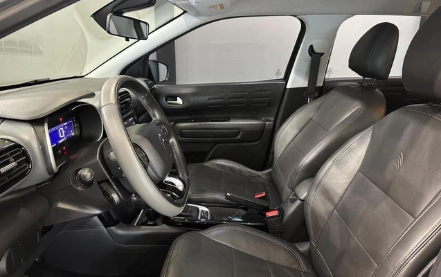 imagem-https://www.socarrao.com.br/sc-vehicle-images-prod/4264881/1791210401718-8516459_8_B_d6c1a564fa.jpeg