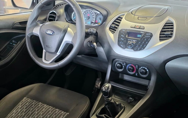 imagem-https://www.socarrao.com.br/sc-vehicle-images-prod/4264914/1791388146355-6e14c5db-06bd-4e6f-a357-9998dac10d3420261002131603.jpeg