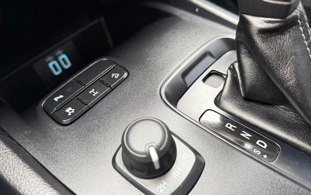 imagem-https://www.socarrao.com.br/sc-vehicle-images-prod/4264955/1790975385443-8498363_13_B_c6b1616fdb.jpeg