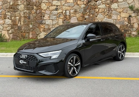 Audi A3 2024 Preto — foto 1 de 3