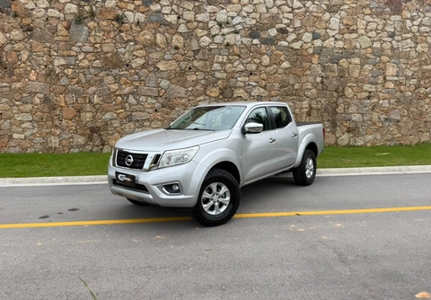 Nissan Frontier 2019 Prata — foto 1 de 3
