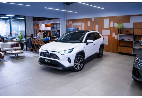 Toyota RAV4 2023 Branco — foto 1 de 3
