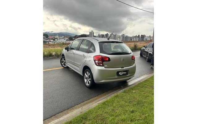 imagem-https://www.socarrao.com.br/sc-vehicle-images-prod/4265021/1790975760334-9_031618.jpg