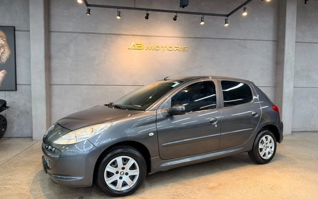 imagem-https://www.socarrao.com.br/sc-vehicle-images-prod/4265117/1790976350813-714d2599bda0439bbfbff291f53145fd_1790976324394.jpg