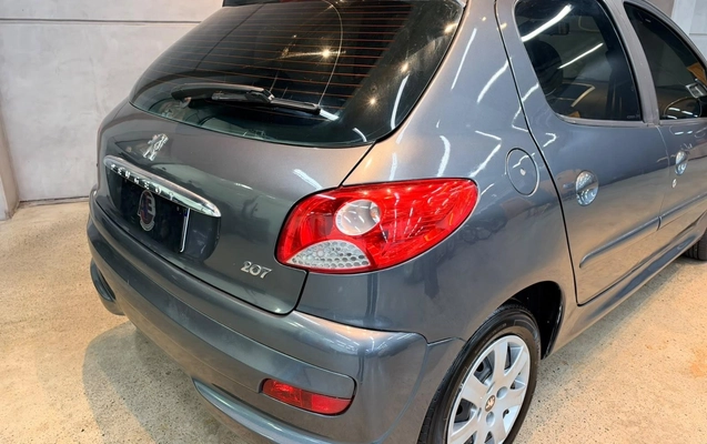 imagem-https://www.socarrao.com.br/sc-vehicle-images-prod/4265117/1790976350819-b4423beb8c804a8294751e6b70ef14ab_1790976328907.jpg