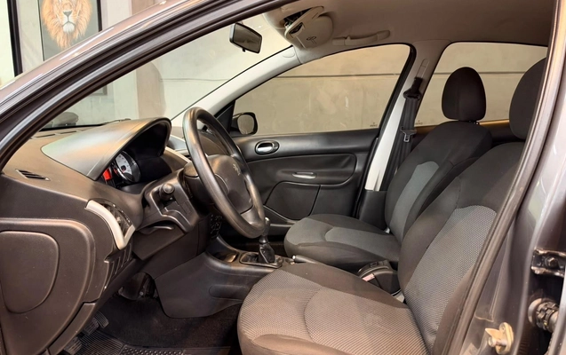 imagem-https://www.socarrao.com.br/sc-vehicle-images-prod/4265117/1790976350827-b3b13b29fd034e1e8d39a2573f249260_1790976334735.jpg
