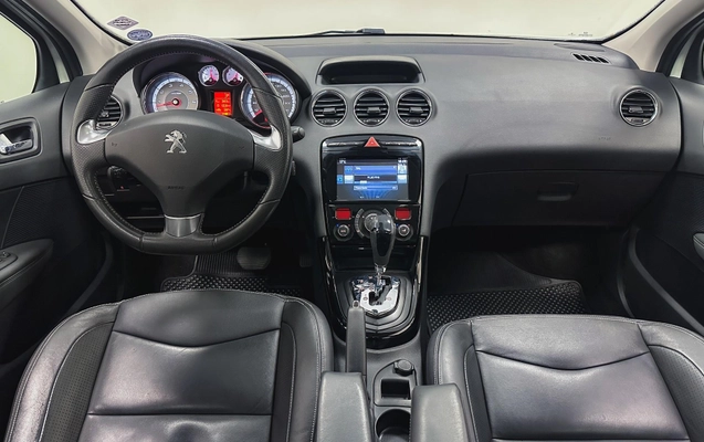 imagem-https://www.socarrao.com.br/sc-vehicle-images-prod/4265129/1790976622991-41f32902910348b883f0ab3e09d00235_1790976603501.jpg