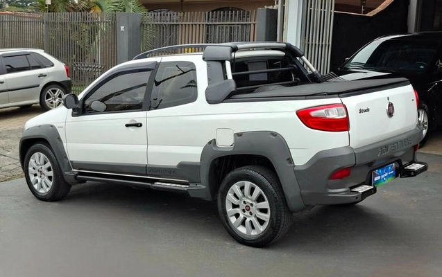 imagem-https://www.socarrao.com.br/sc-vehicle-images-prod/4265130/1790976657387-8532409_6_B_040cc953b9.jpeg
