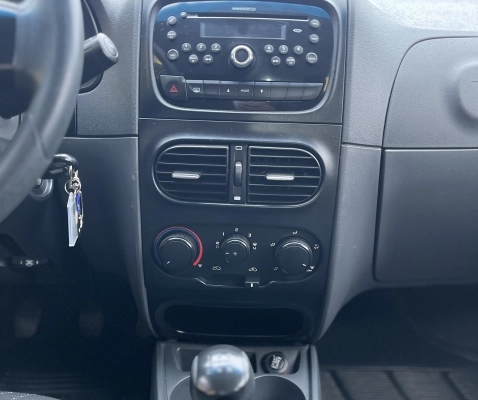 imagem-https://www.socarrao.com.br/sc-vehicle-images-prod/4265268/1790977788132-39jYi7iOO6gO4n5qNgVJdB6m8Kw3aGkL.jpg