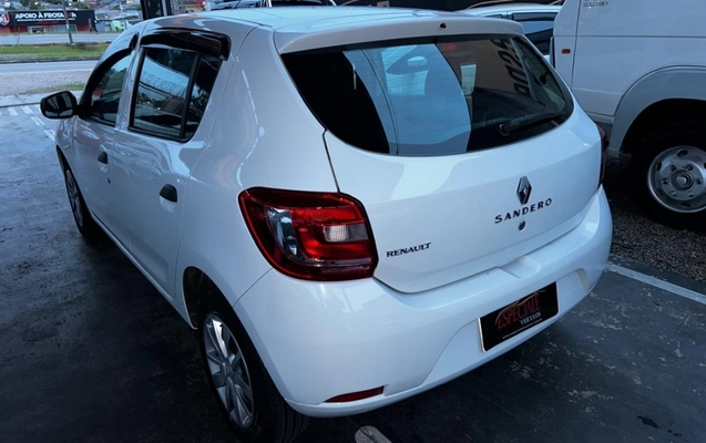 imagem-https://www.socarrao.com.br/sc-vehicle-images-prod/4265316/1791043152812-LjtkXGQs6I0bLxia2Xpvxdpyuc4EcNBV.jpg