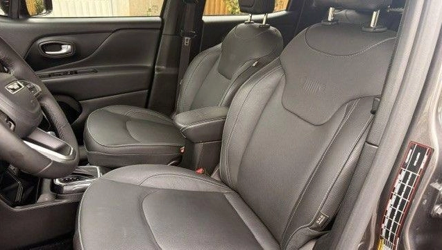 imagem-https://www.socarrao.com.br/sc-vehicle-images-prod/4265324/1790978467950-8539966_3_B_96ddda9853.jpeg