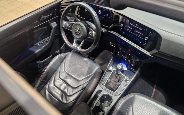 imagem-https://www.socarrao.com.br/sc-vehicle-images-prod/4265373/1790978735324-8539957_8_B_5c49e5400d.jpeg