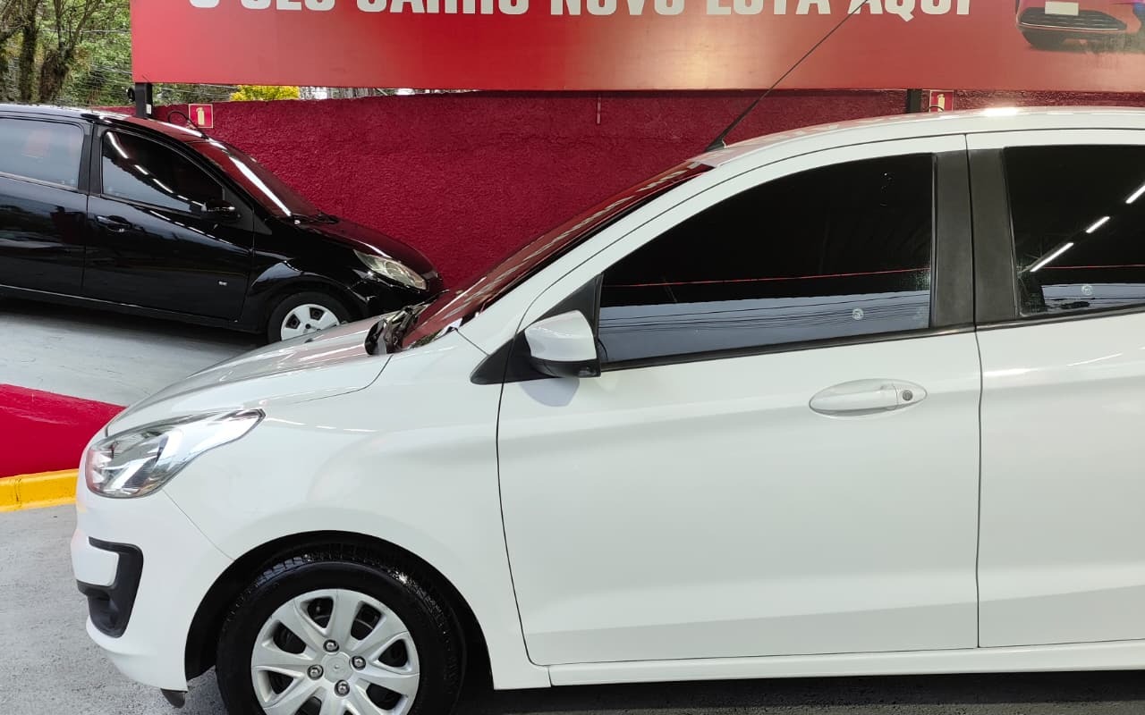 imagem-https://www.socarrao.com.br/sc-vehicle-images-prod/4265500/1790980224481-V2hhdHNBcHAgSW1hZ2UgMjAyNi0xMC0wMiBhdCAxOC4wMy4zOC5qcGVn.jpeg