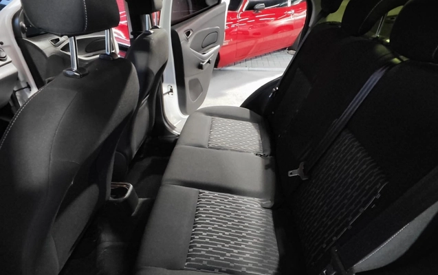 imagem-https://www.socarrao.com.br/sc-vehicle-images-prod/4265500/1790980224887-V2hhdHNBcHAgSW1hZ2UgMjAyNi0xMC0wMiBhdCAxOC4wMy40NiAoMSkuanBlZw.jpeg