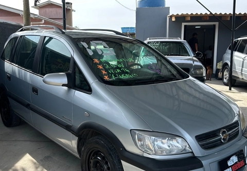 Chevrolet Zafira 2010 Cinza — foto 1 de 3