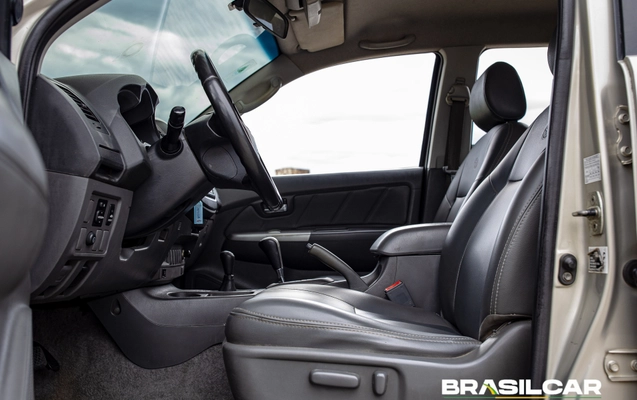 imagem-https://www.socarrao.com.br/sc-vehicle-images-prod/4266266/1790987751502-003_5815bd3634c083b78e177aaca9796f5c.jpg