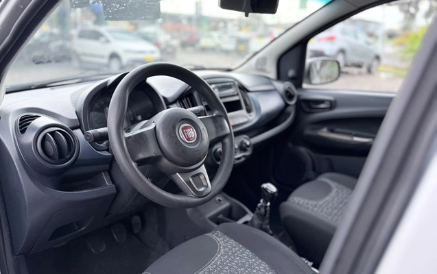 imagem-https://www.socarrao.com.br/sc-vehicle-images-prod/4266287/1790988128175-003_52a8cb4f92bcf1a2aa71b02e097c8a60.jpg