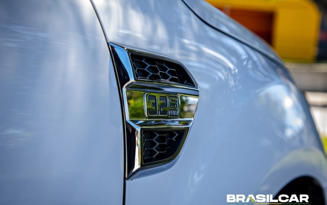 imagem-https://www.socarrao.com.br/sc-vehicle-images-prod/4266288/1790988237757-003_dabceb126e71654f307e4f7dc3c2e7b2.jpg