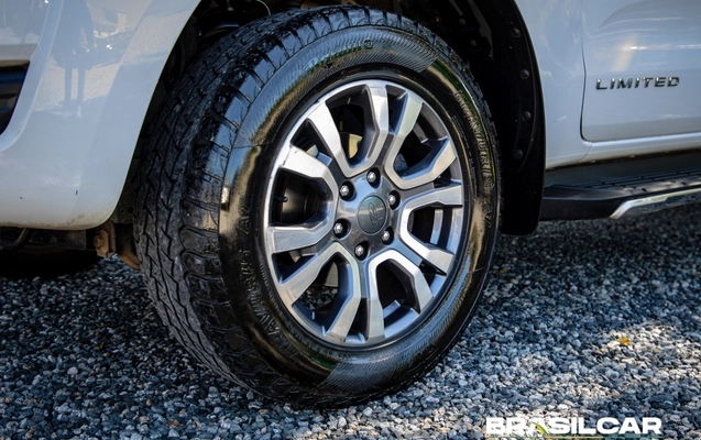 imagem-https://www.socarrao.com.br/sc-vehicle-images-prod/4266288/1790988237759-003_35e83a0eef52f4e5877d7cf52a0d4cb4.jpg