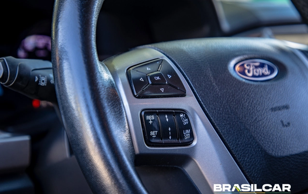 imagem-https://www.socarrao.com.br/sc-vehicle-images-prod/4266288/1790988237775-003_0928a178d95dbad4f53744eb0b4d9f55.jpg