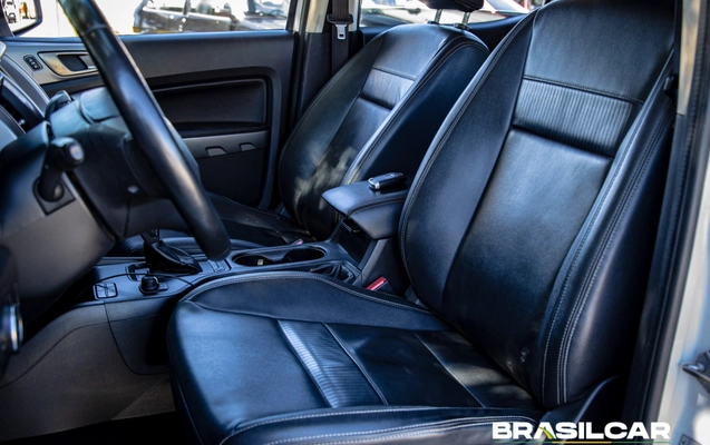 imagem-https://www.socarrao.com.br/sc-vehicle-images-prod/4266288/1790988237817-003_02bf8e207405e163a4506d542a3bb350.jpg