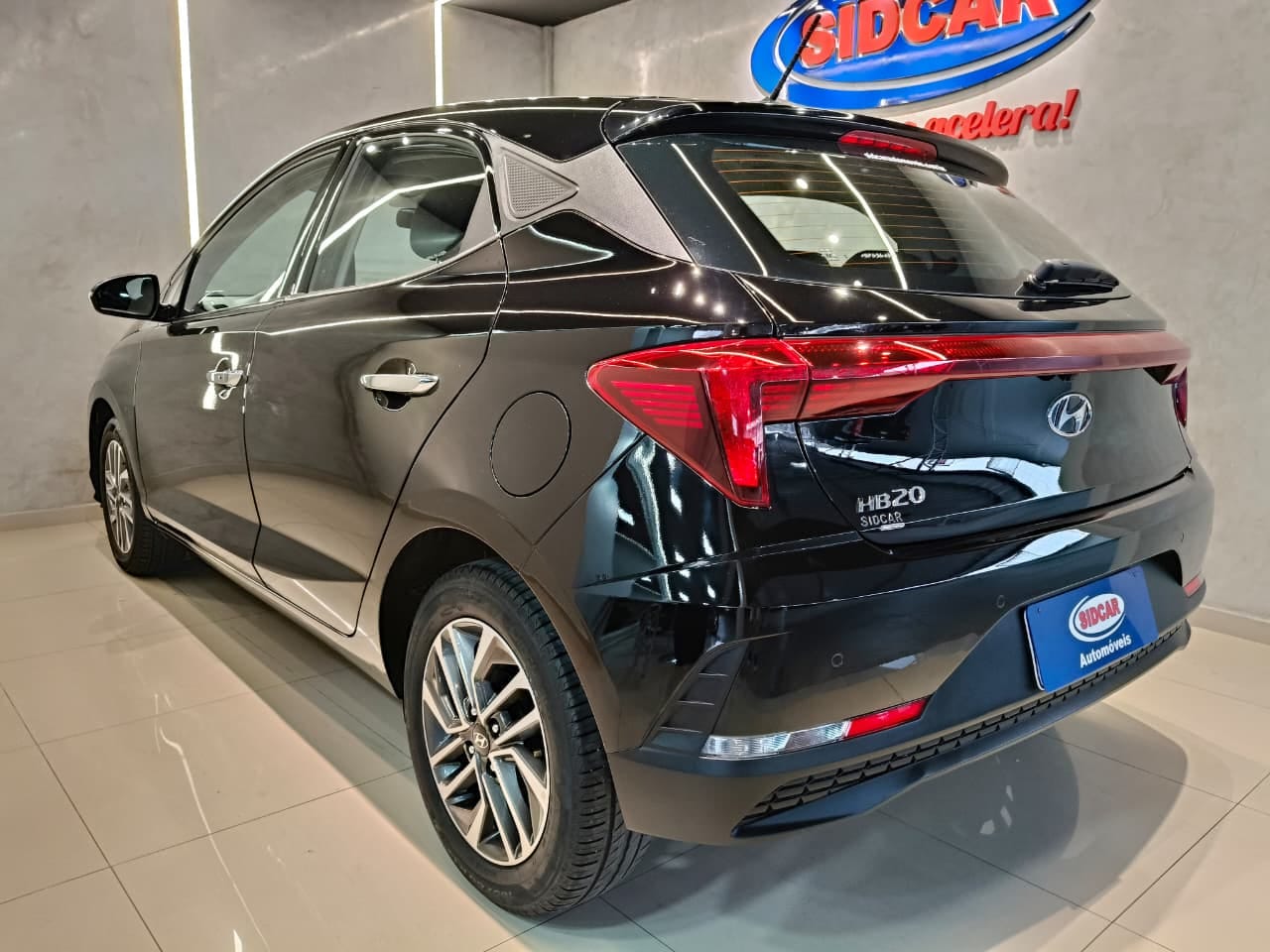 imagem-https://www.socarrao.com.br/sc-vehicle-images-prod/42671/1769988760167-7157553OR_1765655720_88_570.jpg