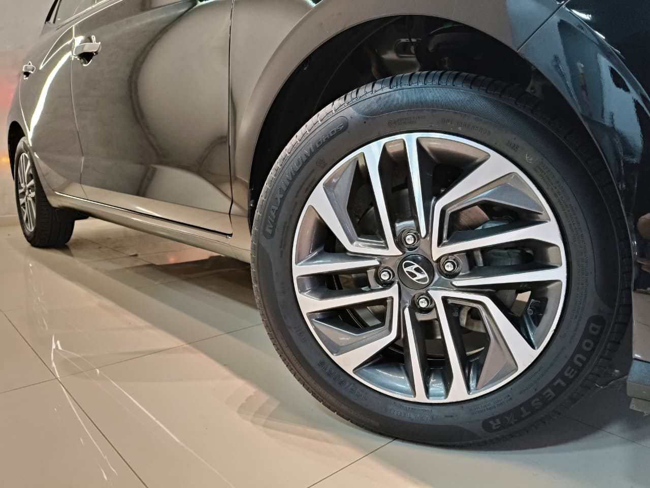 imagem-https://www.socarrao.com.br/sc-vehicle-images-prod/42671/1769988760167-7157553OR_1765655721_26_660.jpg