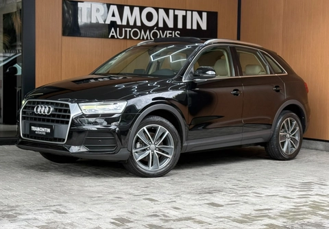 Audi Q3 2018 Preto — foto 1 de 3