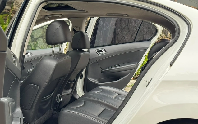 imagem-https://www.socarrao.com.br/sc-vehicle-images-prod/4268655/1791002327003-003_48e6f2567dada9e32751b13eb59c2b63.jpg
