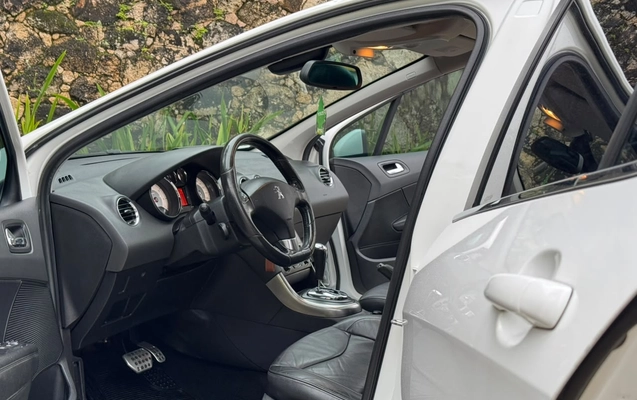 imagem-https://www.socarrao.com.br/sc-vehicle-images-prod/4268655/1791002327004-003_3929b0d2c90e338043503340d9d71930.jpg