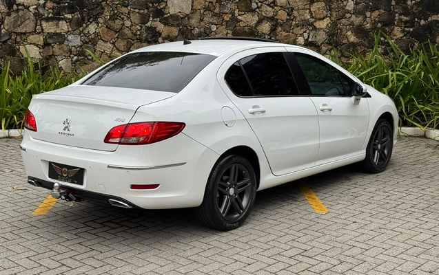imagem-https://www.socarrao.com.br/sc-vehicle-images-prod/4268655/1791002327017-003_6be6d3b4f1daa941e528f2666bd434be.jpg