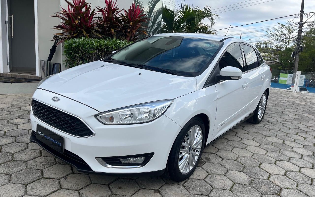 Ford Focus 2016 Branco — foto 1 de 3