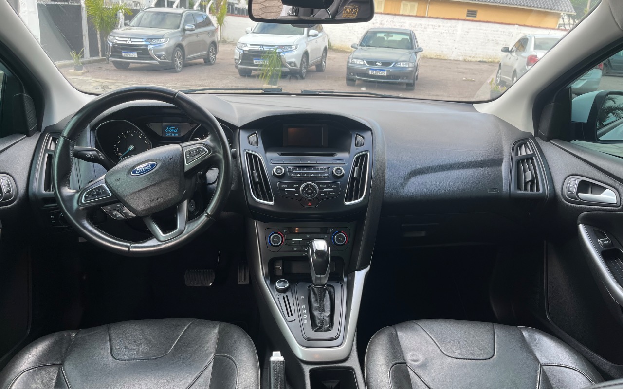 imagem-https://www.socarrao.com.br/sc-vehicle-images-prod/4270136/1791028468096-SU1HXzMzMjIuanBlZw.jpeg