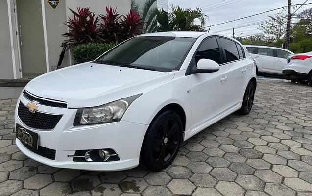 imagem-https://www.socarrao.com.br/sc-vehicle-images-prod/4270149/1791029530936-SU1HXzMzNDMuanBlZw.jpeg
