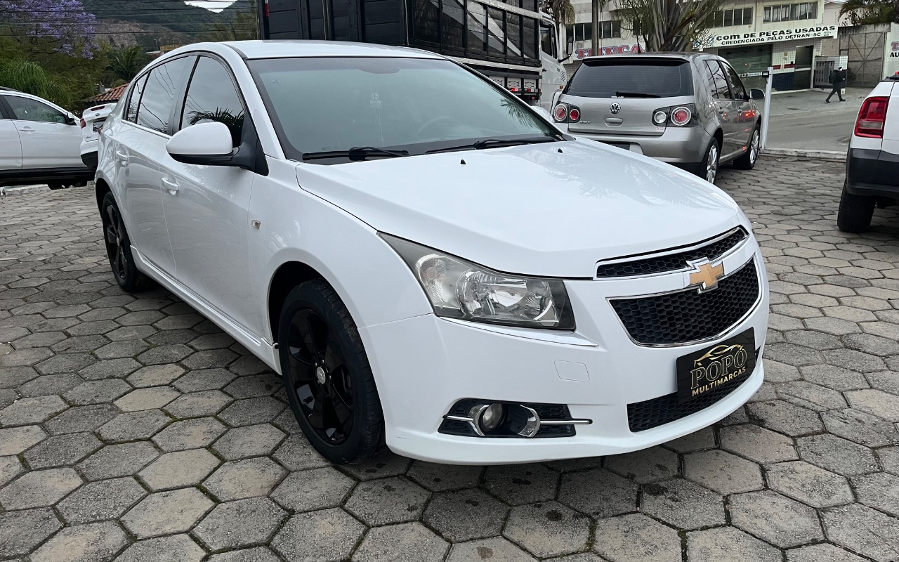 imagem-https://www.socarrao.com.br/sc-vehicle-images-prod/4270149/1791029531107-SU1HXzMzMzUuanBlZw.jpeg