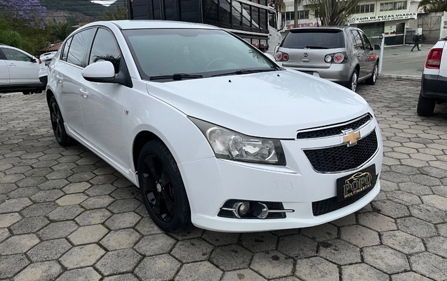 imagem-https://www.socarrao.com.br/sc-vehicle-images-prod/4270149/1791029531107-SU1HXzMzMzUuanBlZw.jpeg