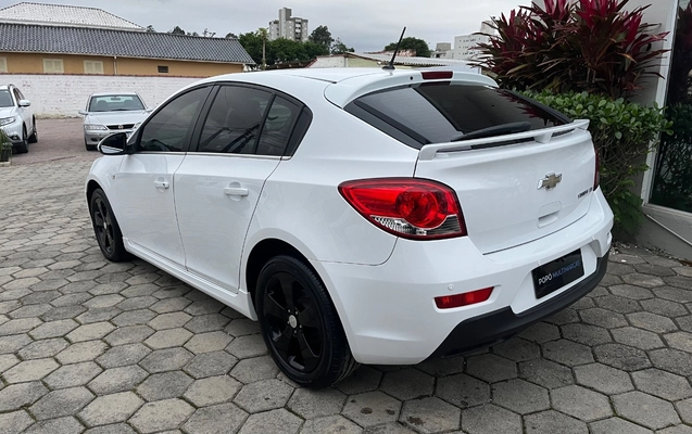 imagem-https://www.socarrao.com.br/sc-vehicle-images-prod/4270149/1791029531177-SU1HXzMzNDEuanBlZw.jpeg