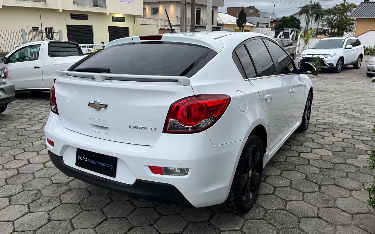 imagem-https://www.socarrao.com.br/sc-vehicle-images-prod/4270149/1791029531238-SU1HXzMzMzYuanBlZw.jpeg
