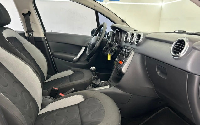 imagem-https://www.socarrao.com.br/sc-vehicle-images-prod/4270157/1791029862315-1_033651.jpg