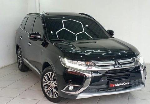 Mitsubishi OUTLANDER 3.0/ GT 3.0 V6 Aut. 2016 Preto — foto 1 de 3