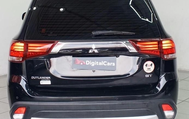 imagem-https://www.socarrao.com.br/sc-vehicle-images-prod/4270159/1791301692732-8537336_16_B_d59a9fd6a9.jpeg