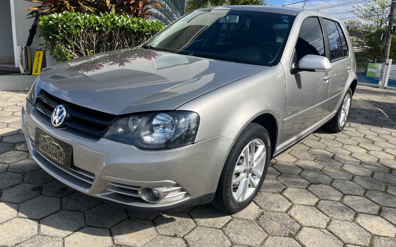 Volkswagen Golf 2011 Marrom — foto 1 de 3