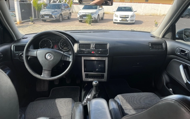 imagem-https://www.socarrao.com.br/sc-vehicle-images-prod/4270160/1791030197823-SU1HXzMzMTQuanBlZw.jpeg