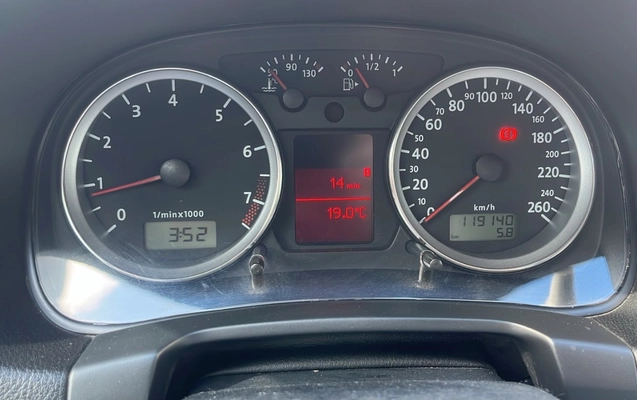 imagem-https://www.socarrao.com.br/sc-vehicle-images-prod/4270160/1791030197884-NjNmZTljNDItMzBjMC00MTdlLWJmZDUtMTVmZTAyOTg1Y2U2LmpwZWc.jpeg