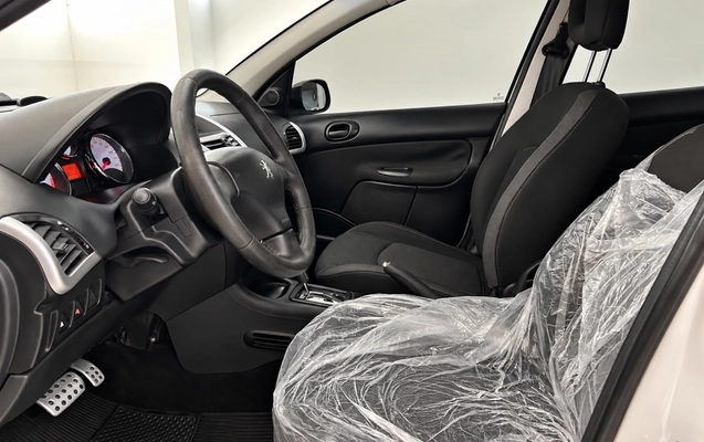 imagem-https://www.socarrao.com.br/sc-vehicle-images-prod/4270163/1791030164042-8_084947.jpg